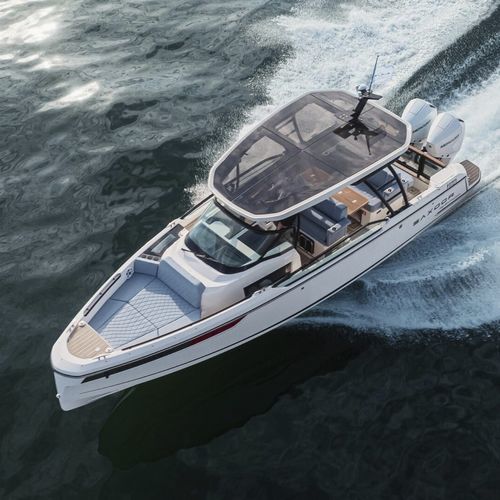 Lancha Cabin Cruiser com motor de popa - 270 GTO - Saxdor Yachts Oy - com casco escalonado / open / com console dupla