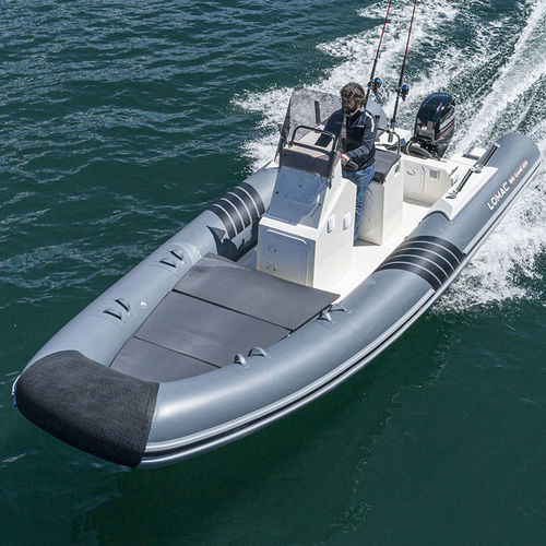 Barco inflável com motor de popa - BIG GAME 600 - Lomac - semirrígido / com console central / open