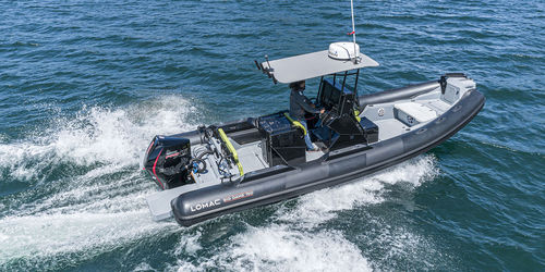 Barco inflável com motor de popa - BIG GAME 760  - Lomac - semirrígido / com console central / open