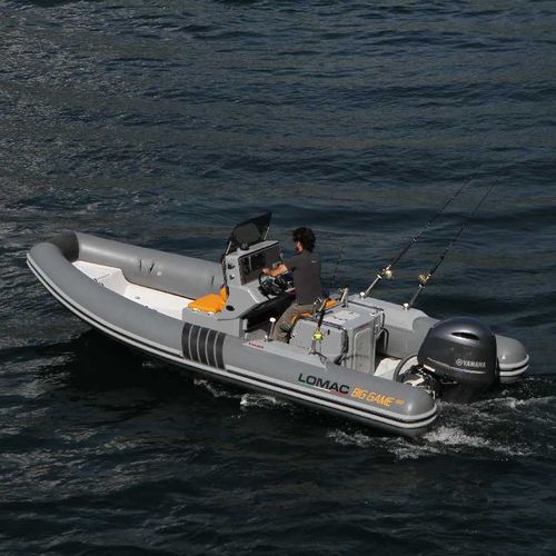 Barco inflável com motor de popa - BIG GAME 660 - Lomac - semirrígido / com console central / open
