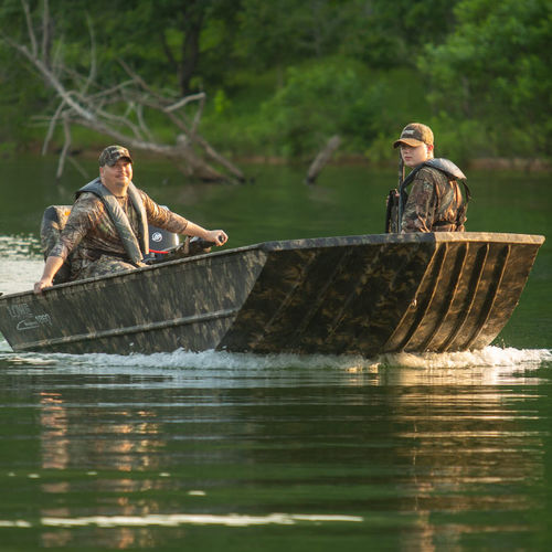 Jon boat com motor de popa - Roughneck 1860 Deluxe Tiller - Lowe - com console lateral / open / de caça