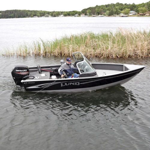 Lancha de proa aberta com motor de popa - 1675 ADVENTURE - Lund - com console dupla / bowrider / de pesca