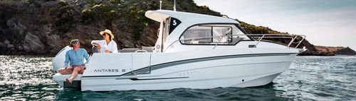 Lancha Cabin Cruiser com motor de popa - Antares 8  - Bénéteau Motorboats - com casa do leme / de pesca / de cruzeiro