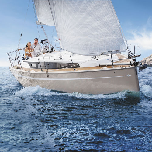 Veleiro de cruzeiro - 34 - BAVARIA YACHT - 3 cabines / 2 cabines / pernoite para 4 pessoas