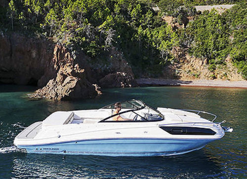 Lancha Cabin Cruiser com motor de centro - VR6 Cuddy - Bayliner - a diesel / open / com console dupla