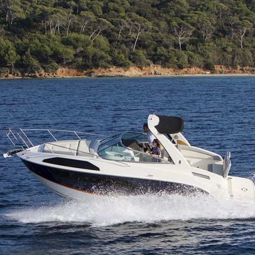 Lancha Cabin Cruiser com motor de centro - Ciera 8  - Bayliner - a diesel / open / com console dupla