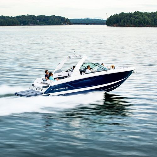 Lancha de proa aberta com motor de centro - 30 SURF - Chaparral - com console dupla / bowrider / open