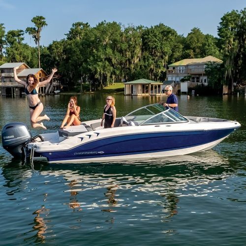 Lancha de proa aberta com motor de popa - 19 SSi OB - Chaparral - com console dupla / bowrider / open