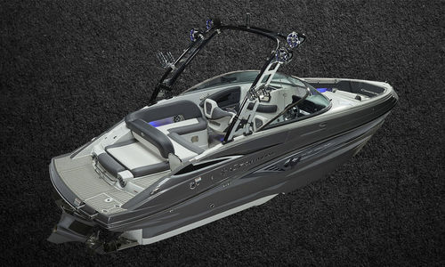 Lancha de proa aberta com motor de centro - 260 SS - Crownline - com console dupla / bowrider / open