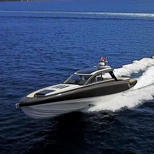 Lancha Express Cruiser com motor de rabeta - BLADERUNNER 45 GT - ICE MARINE - a diesel / trimotor / com hard-top