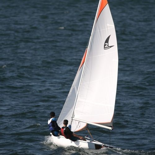 Barco de vela ligeira infantil - Cap Sud - 2win - para dois tripulantes / de lazer / em poliéster
