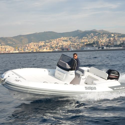 Barco inflável com motor de popa - Soleil 23 - Nautica Salpa - semirrígido / com console central / open