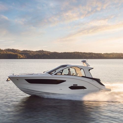 Lancha Express Cruiser com motor de centro - SUNDANCER 370 - Sea Ray - bimotor / com hard-top / bowrider