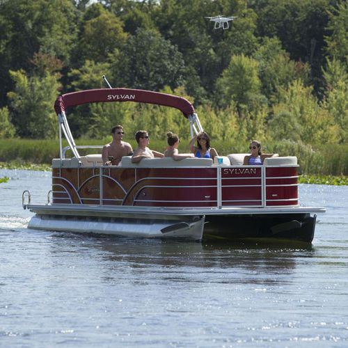 Pontoon boat com motor de popa - 822 LZ - Sylvan Pontoons - máx. 10 pessoas
