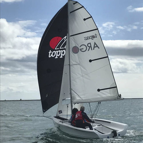 Barco de vela ligeira para dois tripulantes - Topaz ARGO - Topper - de lazer / para escola / spi assimétrico