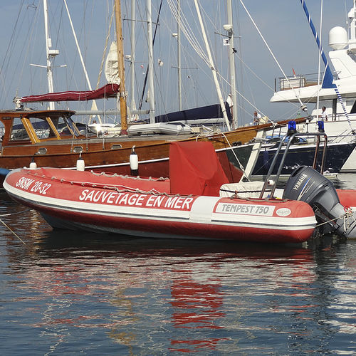 Barco profissional barco salva-vidas - TEMPEST 750  - Capelli - barco de trabalho / barco utilitário / barco auxiliar para mergulho