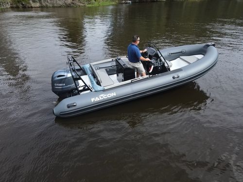 Barco inflável com motor de popa - 575  - Falcon Inflatables - de gasolina / bimotor / semirrígido