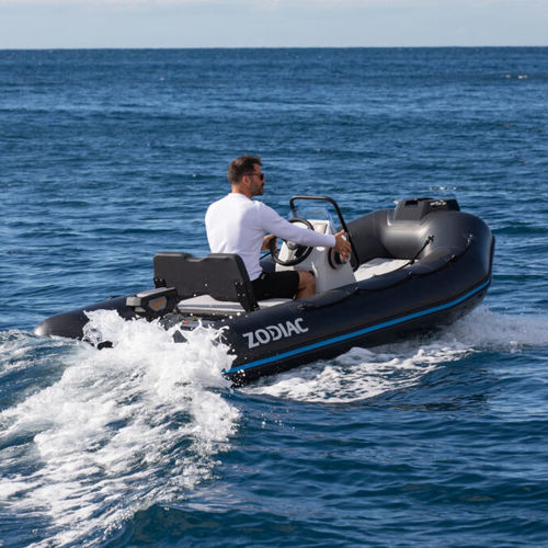 Barco inflável com motor de popa - eOPEN 3.4 - ZODIAC - elétrico / semirrígido / open