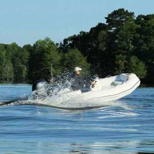 Barco inflável com motor de popa - YACHTLINE 400 - ZODIAC - de casco rígido (RIB) / open / com console lateral