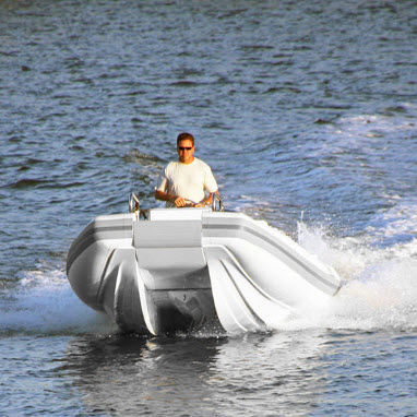 Catamarã inflável - 20 - Novurania - com motor de popa / semirrígido / com console central