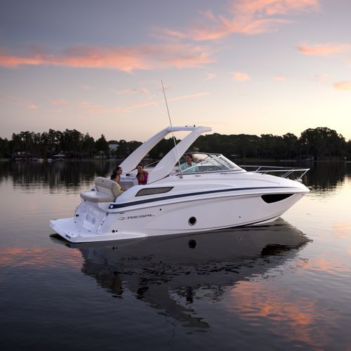 Lancha Cabin Cruiser com motor de centro - 28 EXPRESS - Regal - open / com console dupla / máx. 8 pessoas