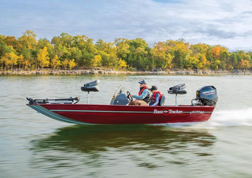 Bass boat com motor de popa - CLASSIC XL - Fisher - com console lateral / open / de pesca esportiva