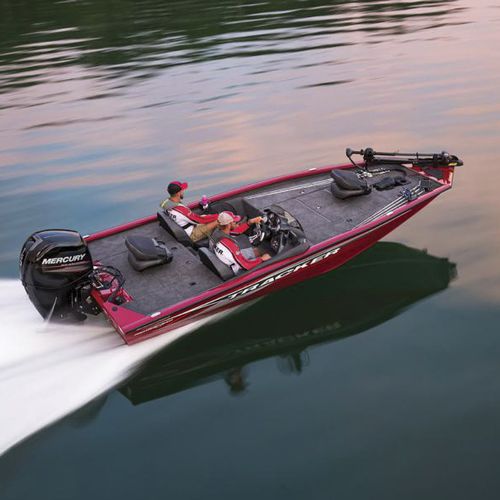Bass boat com motor de popa - PRO TEAM™ 195 TXW TE - Tracker - com console lateral / de pesca esportiva / em alumínio