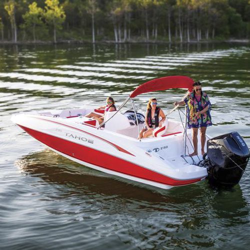 Deck-boat com motor de popa - 2150 - Tahoe - de wakeboard / para esqui aquático / máx. 11 pessoas