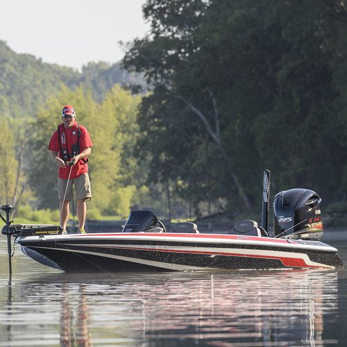 Bass boat com motor de popa - ZX225 - Skeeter - com console dupla / de pesca esportiva