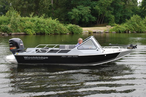 Bay boat com motor de popa - 20' SUPER SPORT DRIFTER - Wooldridge - open / com console dupla / de pesca esportiva