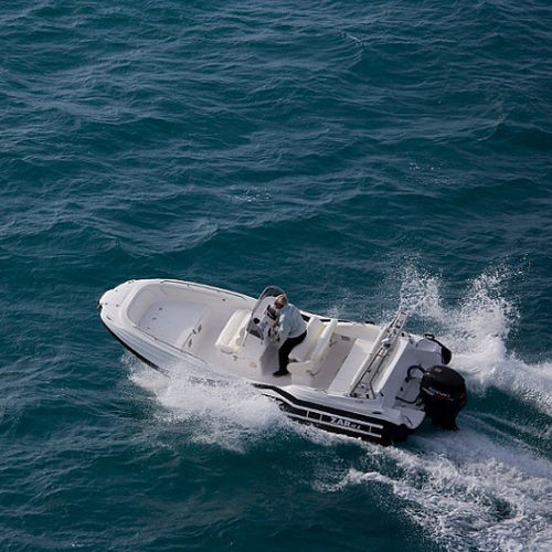 Barco inflável com motor de popa - 61 Series - Zar Formenti - semirrígido / open / com console central
