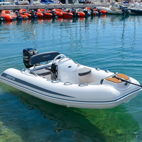 Barco inflável com motor de popa - G340 - GRAND Inflatable Boats - semirrígido / open / com console lateral