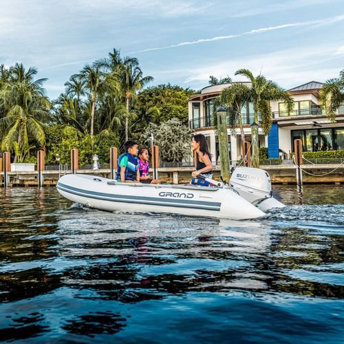 Barco inflável com motor de popa - S275 - GRAND Inflatable Boats - semirrígido / open / em fibra de vidro
