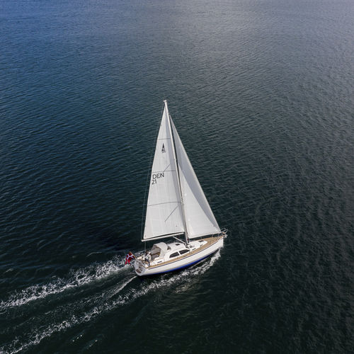 Veleiro de cruzeiro - 360 DS - Nordship - 2 cabines / com cockpit central / com gurupés