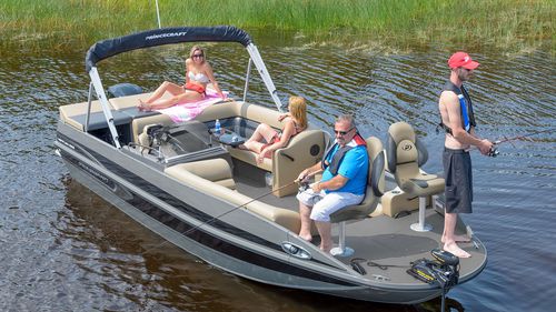 Deck-boat com motor de popa - VENTURA 222 - Bateaux Princecraft - a gás / open / bowrider