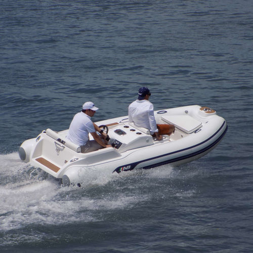 Barco inflável com motor de centro - ABJET 380 - AB Inflatables - semirrígido / open / com console lateral