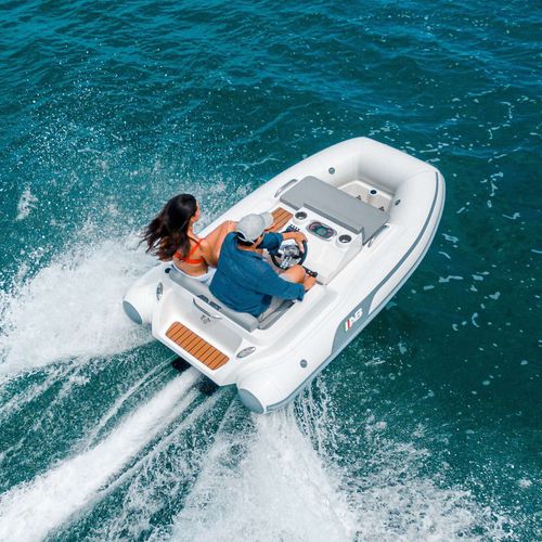 Barco inflável com motor de centro - ABJET 290 - AB Inflatables - semirrígido / open / com console lateral