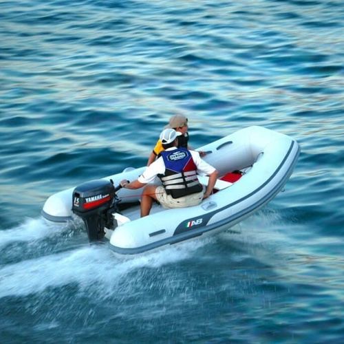 Barco inflável com motor de popa - 9 VL - AB Inflatables - semirrígido / open / para pesca