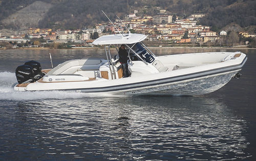 Barco inflável com motor de popa - r-evolution 35 - Mar.co - bimotor / semirrígido / com console central