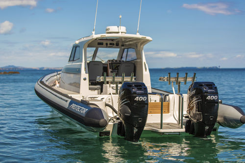Barco inflável com motor de popa - 380 TARGA - Rayglass Boats - bimotor / semirrígido / com cockpit fechado