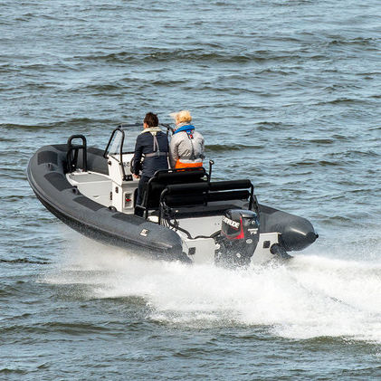 Barco inflável com motor de popa - R6 Series - RUPERT MARINE - com console central / open / com console jockey
