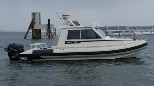 Barco profissional barco para transporte de pilotos - T240XL CABIN - Titan - com motor de popa / barco inflável semirrígido