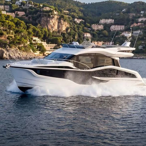 Iate a motor de cruzeiro - 520 FLY - Galeon - moderno / com flybridge / 3 cabines