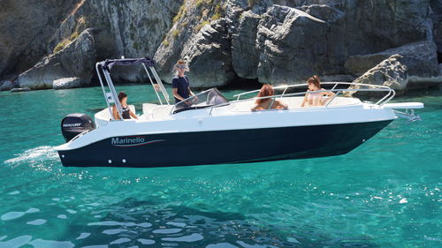 Lancha de console central com motor de popa - Eden 22 - Cantiere Nautico Marinello - com console lateral / máx. 9 pessoas / com solário