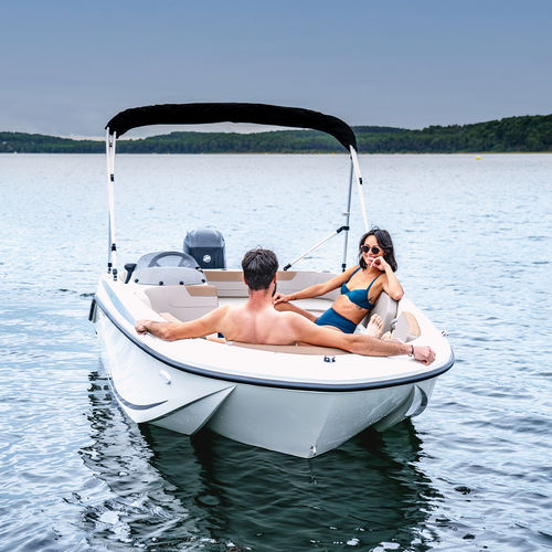 Bote com motor de popa - 475 aXess - Quicksilver Boats - open / com console lateral / máx. 5 pessoas