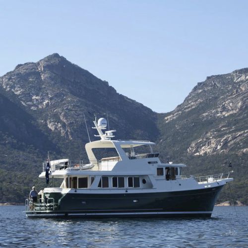Iate a motor de cruzeiro - Selene 60 - Selene - trawler / com flybridge / 3 cabines
