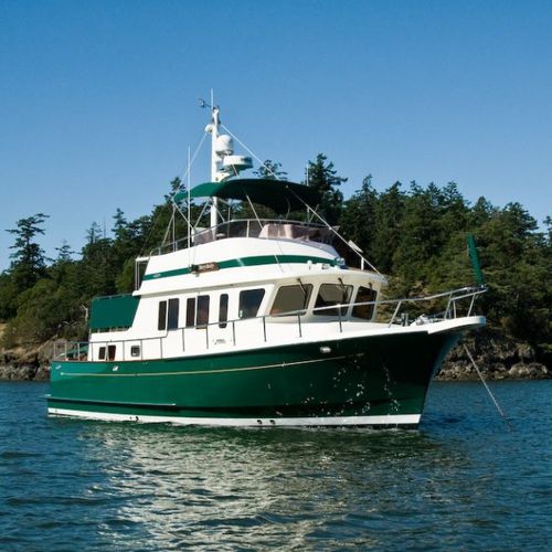 Trawler com motor de centro - Selene 38 Voyager - Selene - com flybridge / 2 cabines