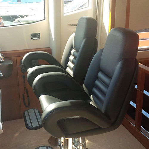 Assento de piloto - P 416 on Support S  223 VANITY CLASSIC - Besenzoni SpA - para barco / para navio / para iate