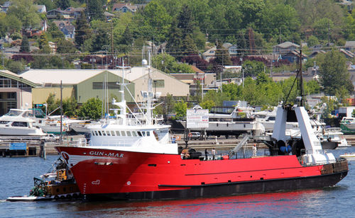 Navio de pesca profissional de arrasto - S-58 F/V GUN MAR - Nichols