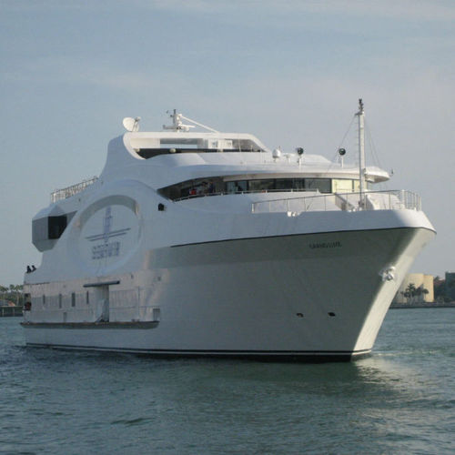 Megaiate de cruzeiro - S-148 M/V GRAND LUXE - Nichols - com casa de leme elevada / com casco de deslocamento